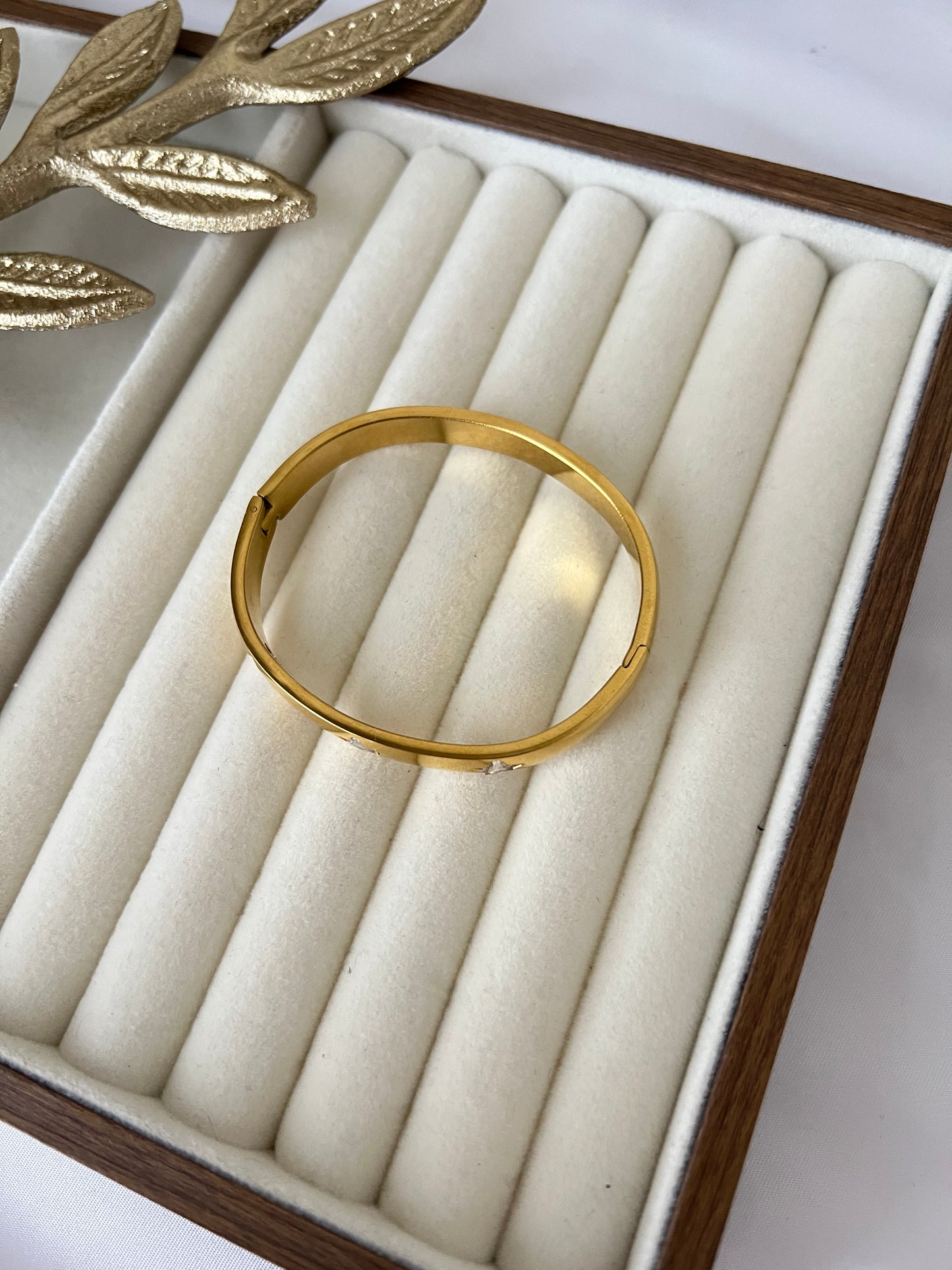 Stella Bangle